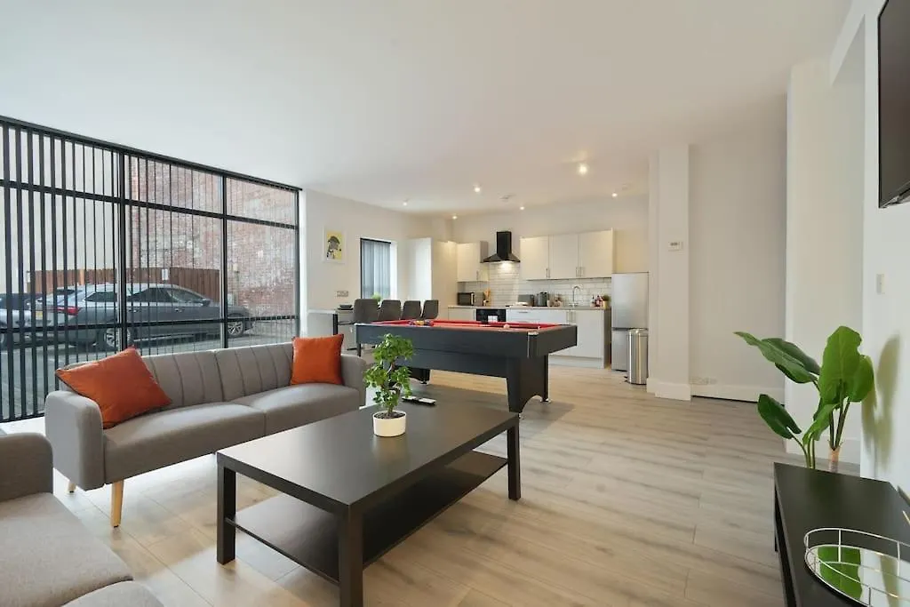 Modern 2 Bed Apt, 7Ft Pool Table, Sheffield City Centre, Free Parking, Netflix - Hosted By Stay Host Save 公寓