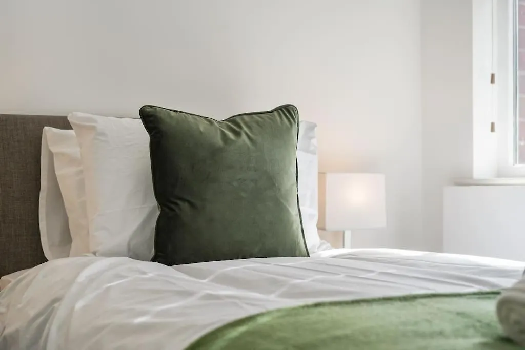 公寓 Modern 2 Bed Apt, 7Ft Pool Table, Sheffield City Centre, Free Parking, Netflix - Hosted By Stay Host Save